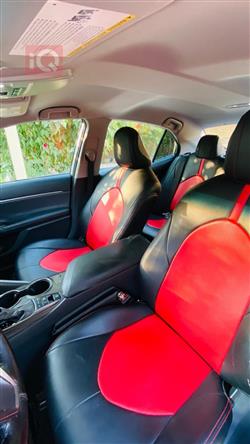 تۆیۆتا کامری